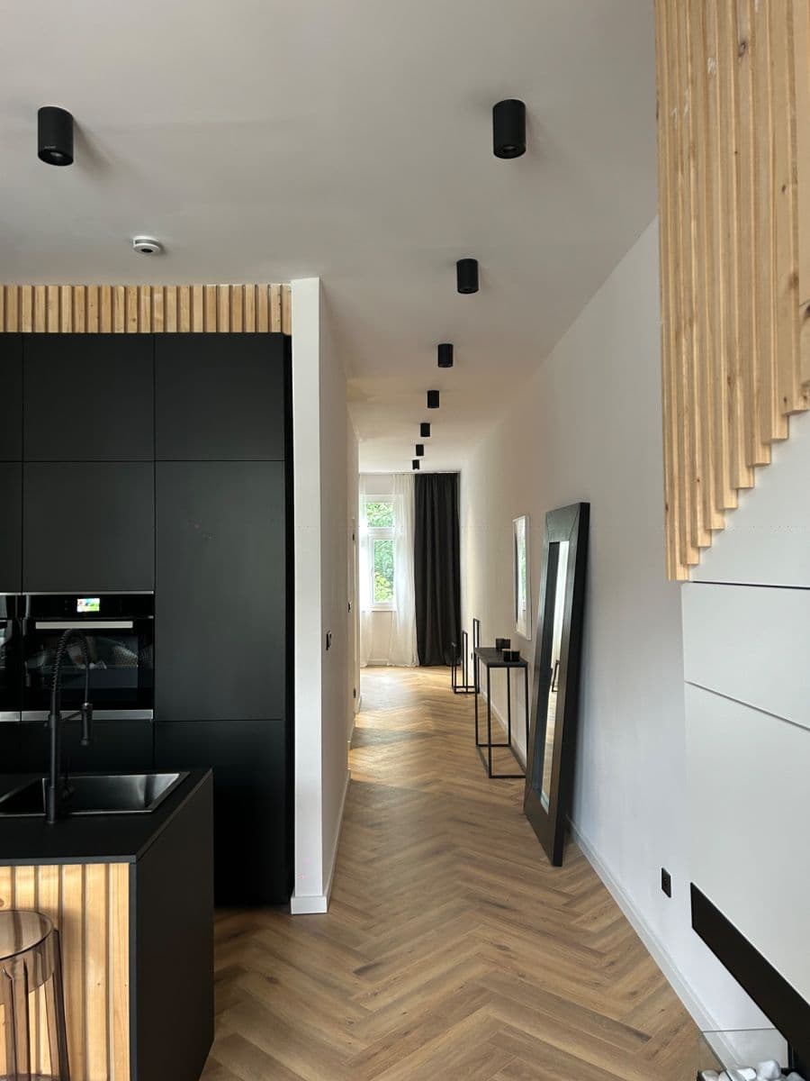 Predaj bytu 2-izbový 49 m², Sadová, Karlovy Vary, Karlovarský kraj Predaj bytu 2-izbový 49 m², Sadová, Karlovy Vary, Karlovarský kraj