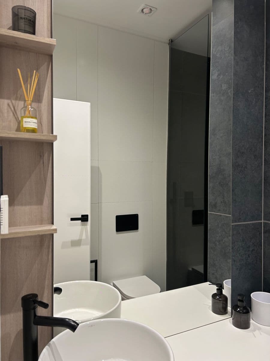 Predaj bytu 2-izbový 49 m², Sadová, Karlovy Vary, Karlovarský kraj Predaj bytu 2-izbový 49 m², Sadová, Karlovy Vary, Karlovarský kraj
