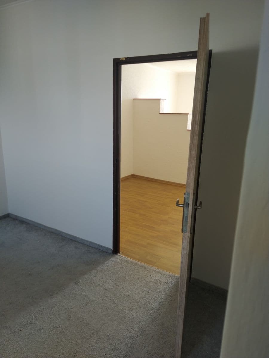 Prenájom bytu 2-izbový 55 m², Budovatelů, Karlovy Vary, Karlovarský kraj Prenájom bytu 2-izbový 55 m², Budovatelů, Karlovy Vary, Karlovarský kraj