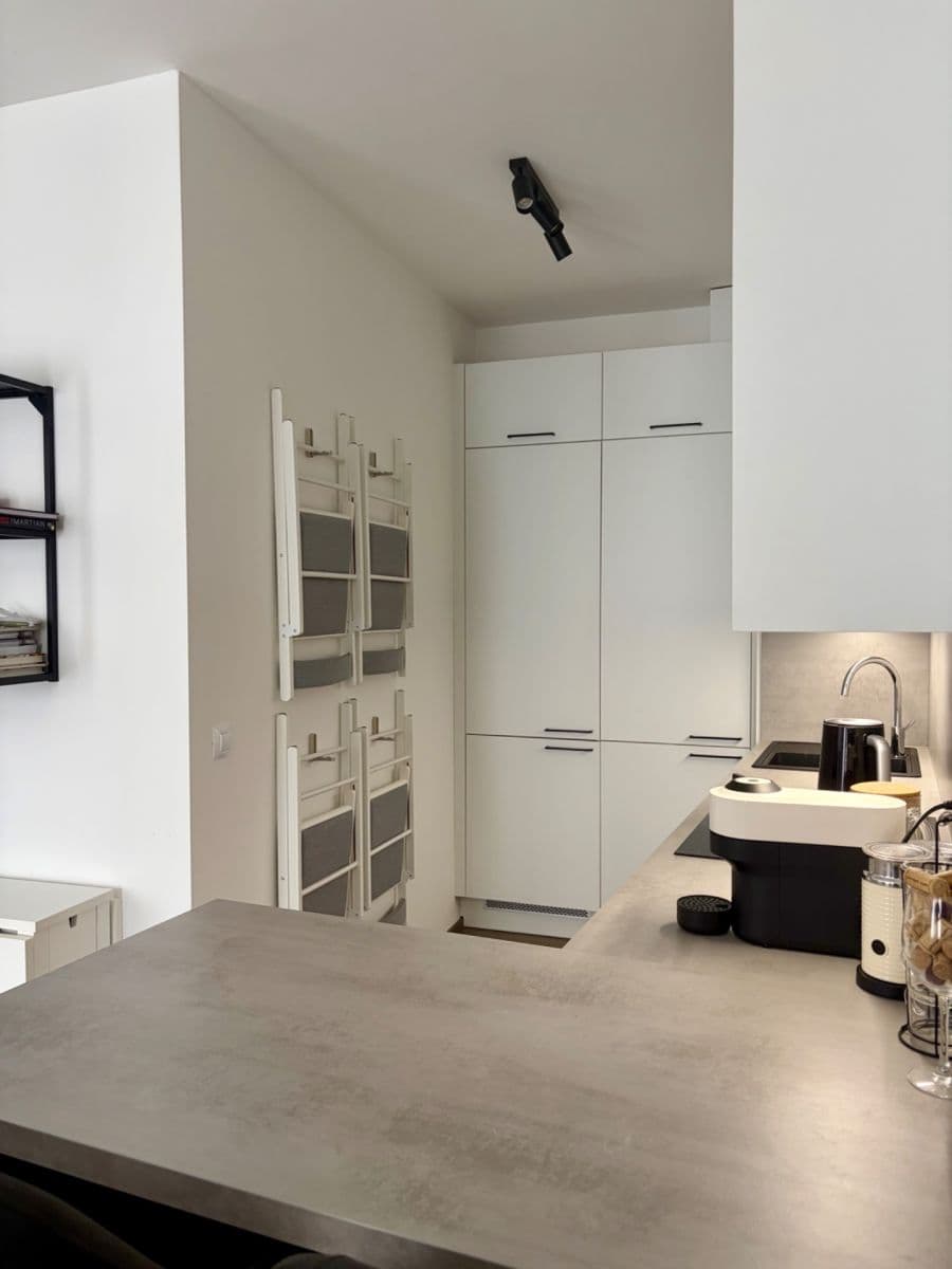 Prenájom bytu 1-izbový 40 m², Michelská, Praha, Praha Prenájom bytu 1-izbový 40 m², Michelská, Praha, Praha