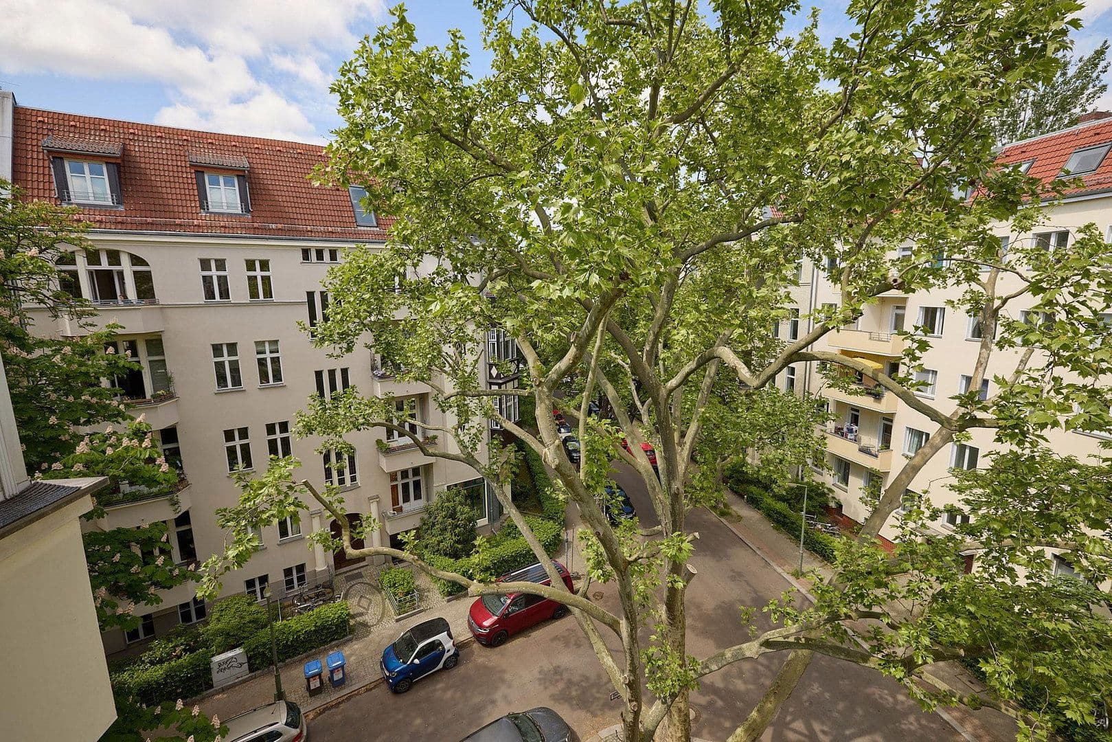 Predaj bytu 3-izbový 95 m², Bachestraße 5, Berlin, Berlín Predaj bytu 3-izbový 95 m², Bachestraße 5, Berlin, Berlín