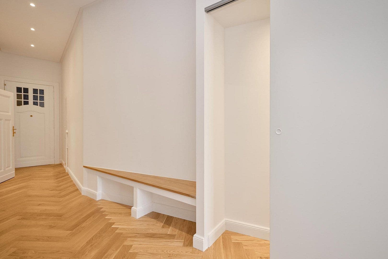 Predaj bytu 3-izbový 95 m², Bachestraße 5, Berlin, Berlín Predaj bytu 3-izbový 95 m², Bachestraße 5, Berlin, Berlín