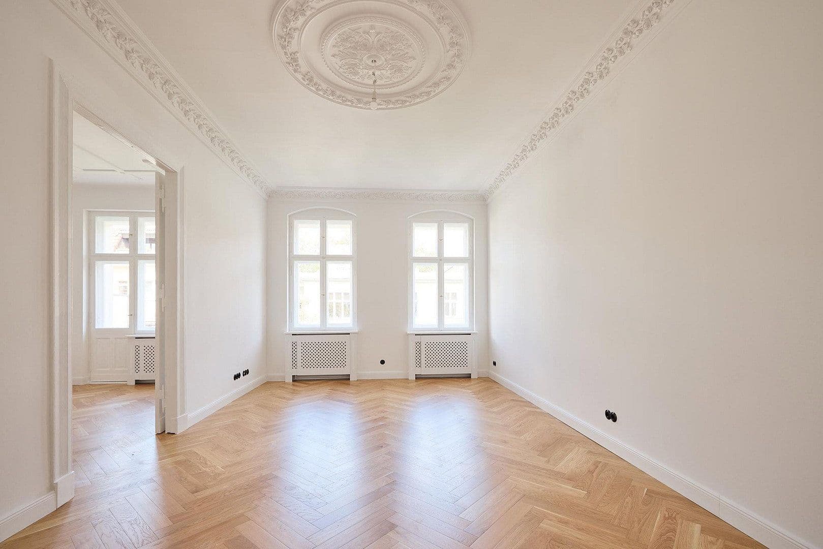 Predaj bytu 3-izbový 95 m², Bachestraße 5, Berlin, Berlín Predaj bytu 3-izbový 95 m², Bachestraße 5, Berlin, Berlín