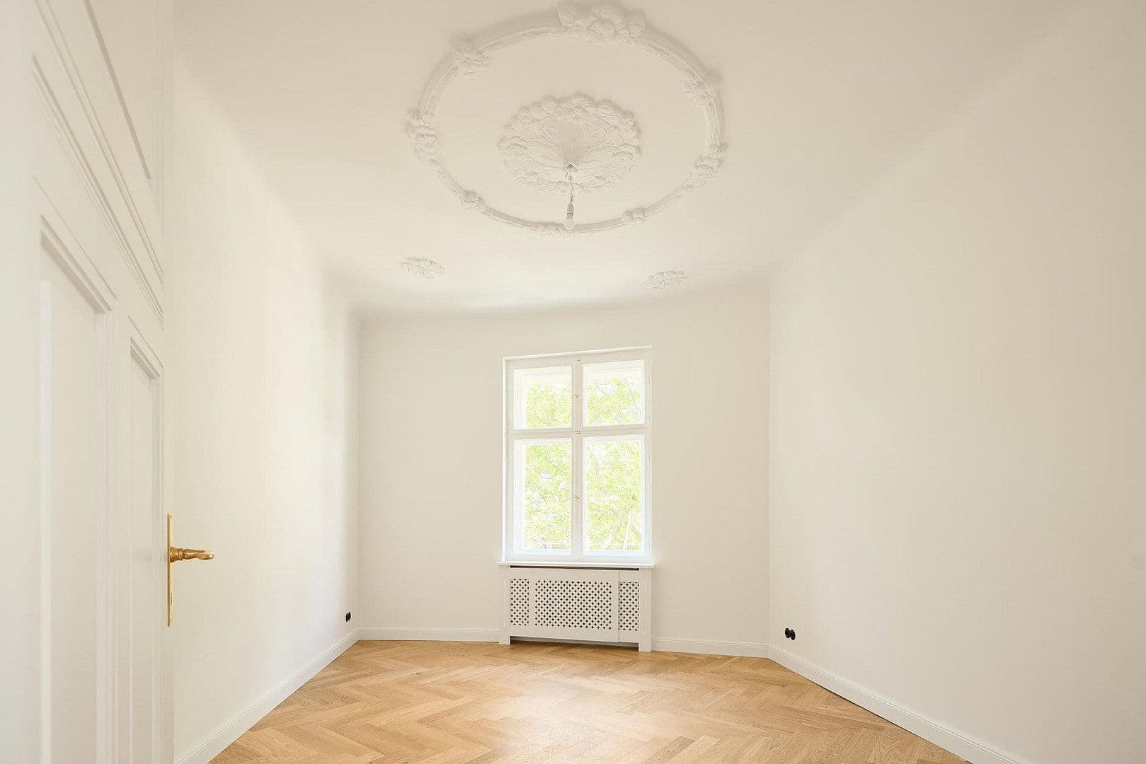 Predaj bytu 3-izbový 95 m², Bachestraße 5, Berlin, Berlín Predaj bytu 3-izbový 95 m², Bachestraße 5, Berlin, Berlín