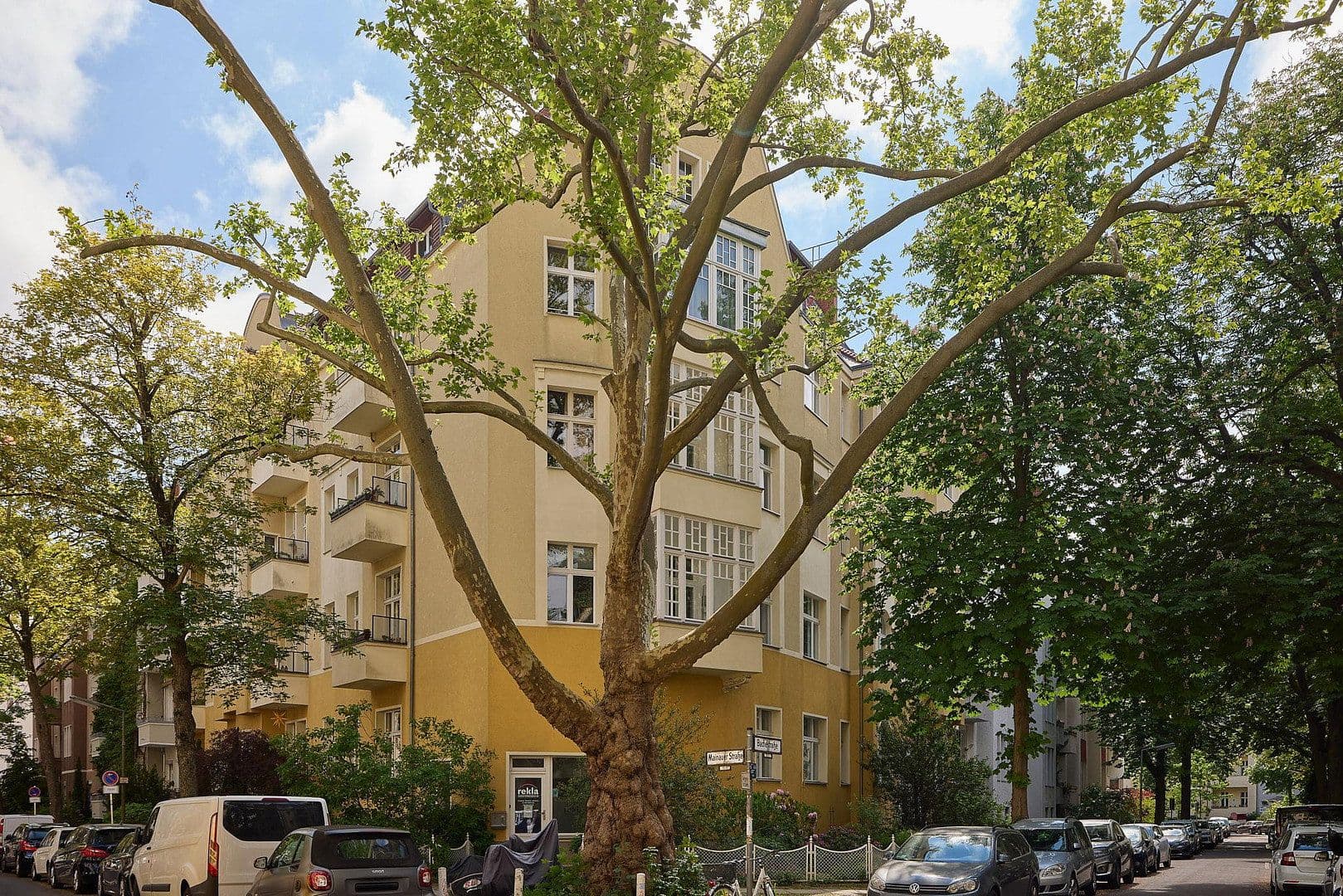 Predaj bytu 3-izbový 95 m², Bachestraße 5, Berlin, Berlín Predaj bytu 3-izbový 95 m², Bachestraße 5, Berlin, Berlín