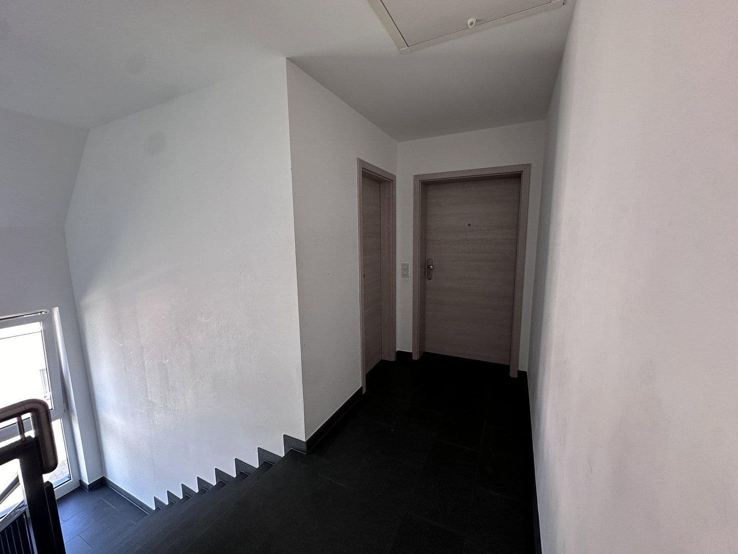 Prenájom bytu 4-izbový 110 m², Sassenburg, Dolné Sasko Prenájom bytu 4-izbový 110 m², Sassenburg, Dolné Sasko