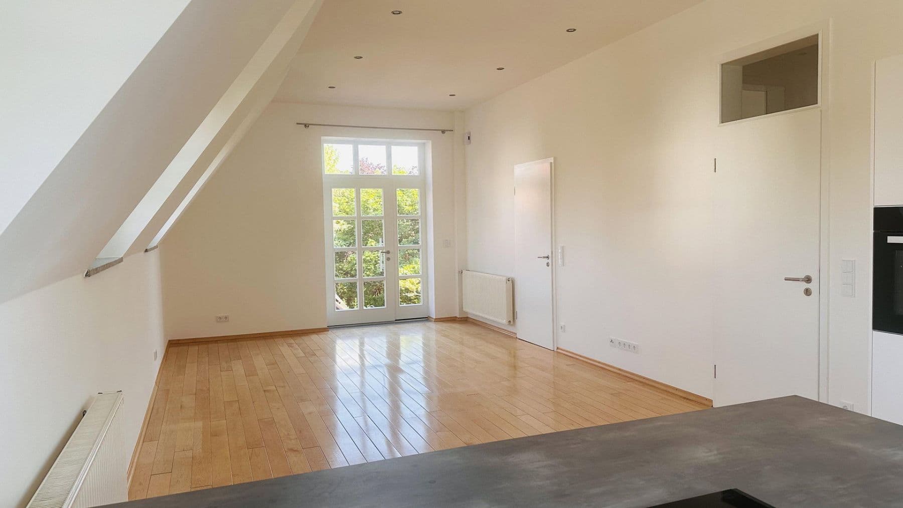 Prenájom bytu 4-izbový 135 m², Melle, Dolné Sasko Prenájom bytu 4-izbový 135 m², Melle, Dolné Sasko