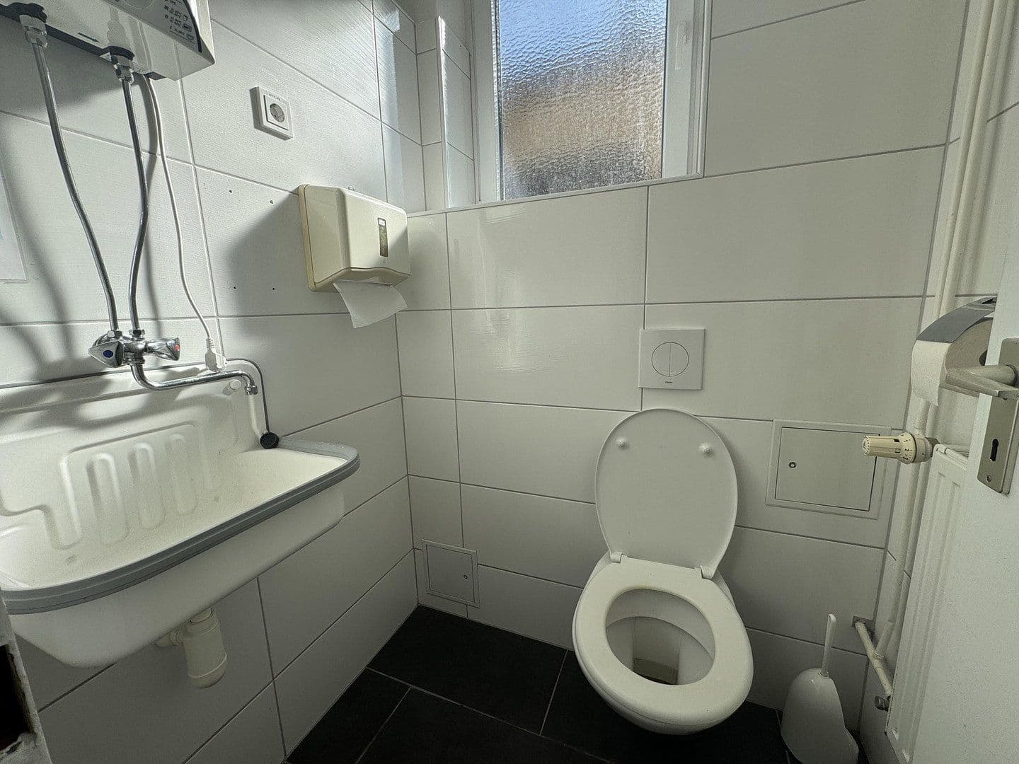 Prenájom kancelárie 268 m², Leinstraße 56, Neustadt am Rübenberge, Dolné Sasko Prenájom kancelárie 268 m², Leinstraße 56, Neustadt am Rübenberge, Dolné Sasko