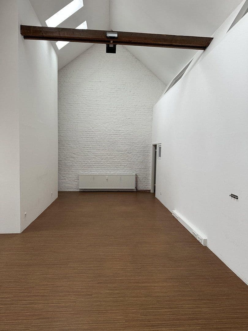 Prenájom kancelárie 130 m², Oberbenrader Straße 51, Krefeld, Severné Porýnie - Westfálsko Prenájom kancelárie 130 m², Oberbenrader Straße 51, Krefeld, Severné Porýnie - Westfálsko