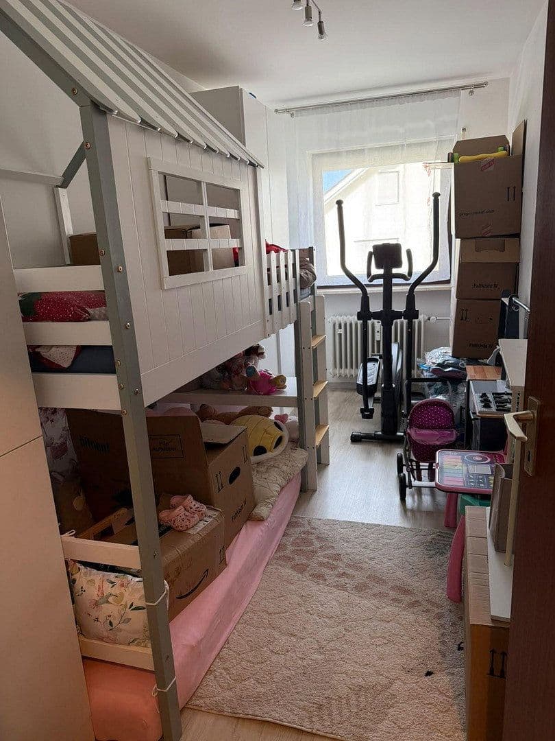 Prenájom bytu 3-izbový 66 m², Talerweg 26, München, Bavorsko Prenájom bytu 3-izbový 66 m², Talerweg 26, München, Bavorsko