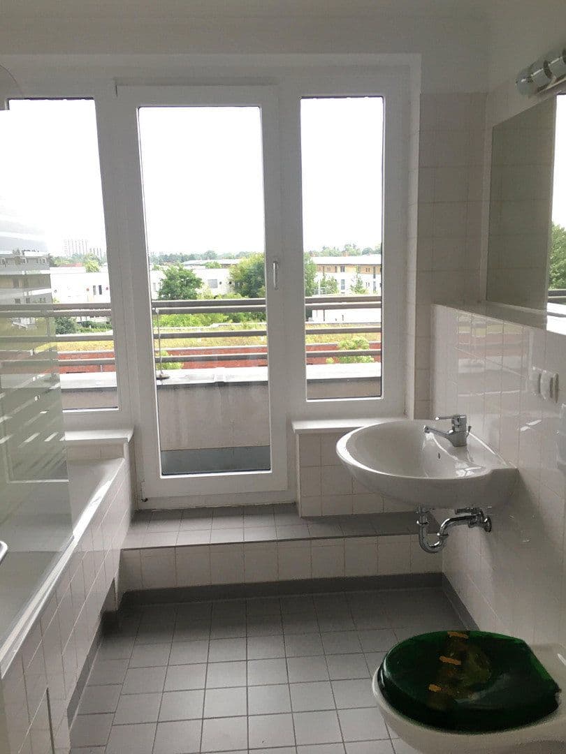 Prenájom bytu 2-izbový 67 m², Horkheimer Straße 1, Falkensee, Brandenbursko Prenájom bytu 2-izbový 67 m², Horkheimer Straße 1, Falkensee, Brandenbursko