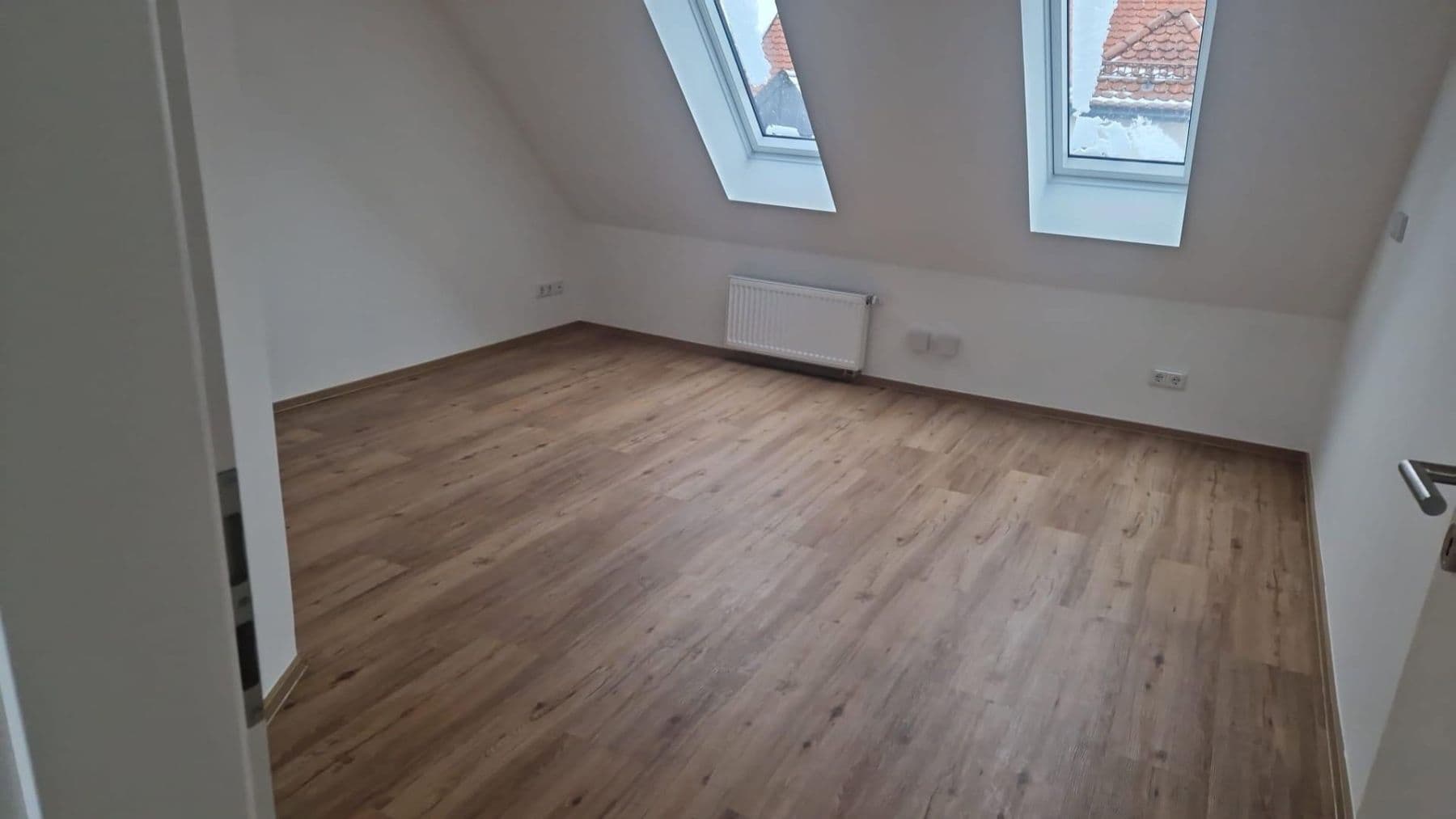 Prenájom kancelárie 100 m², Neuburg, Bavorsko Prenájom kancelárie 100 m², Neuburg, Bavorsko