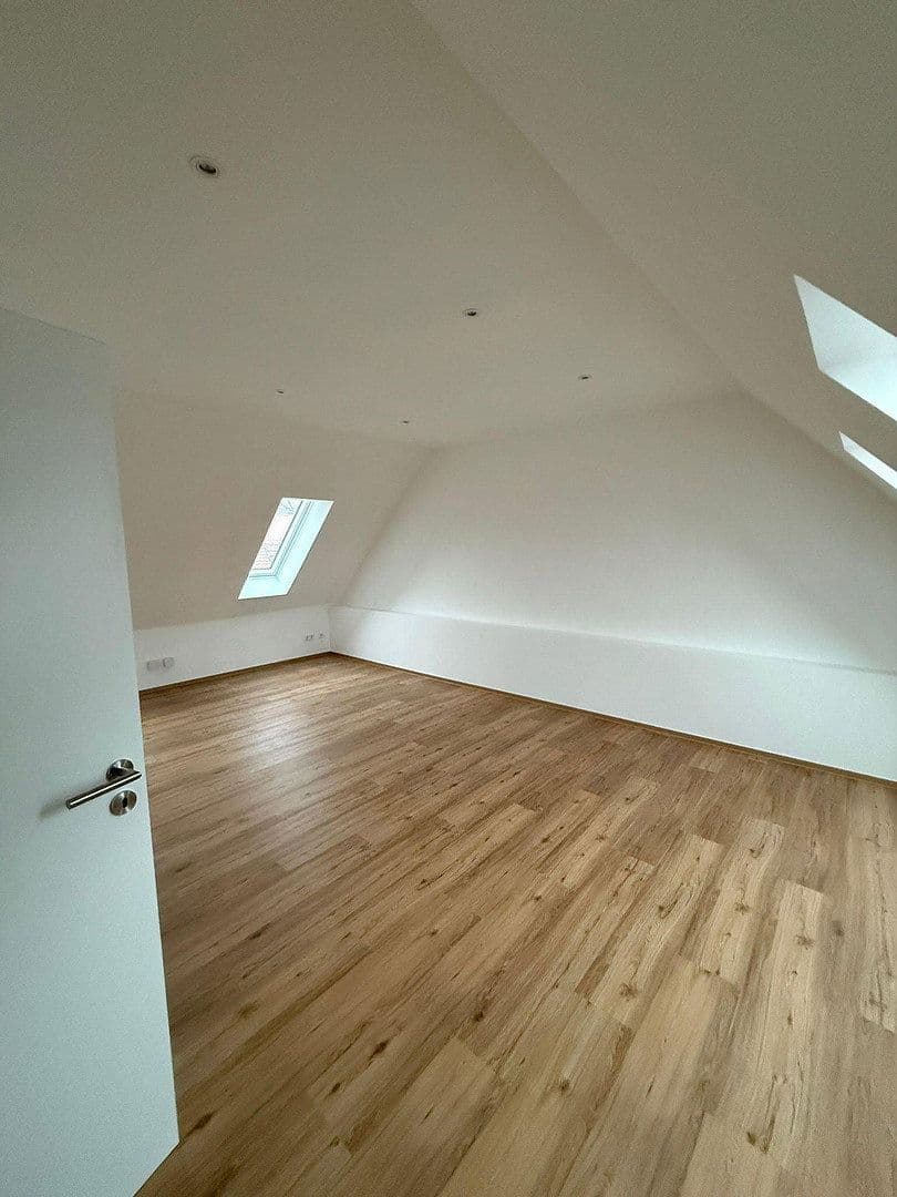 Prenájom kancelárie 100 m², Neuburg, Bavorsko Prenájom kancelárie 100 m², Neuburg, Bavorsko