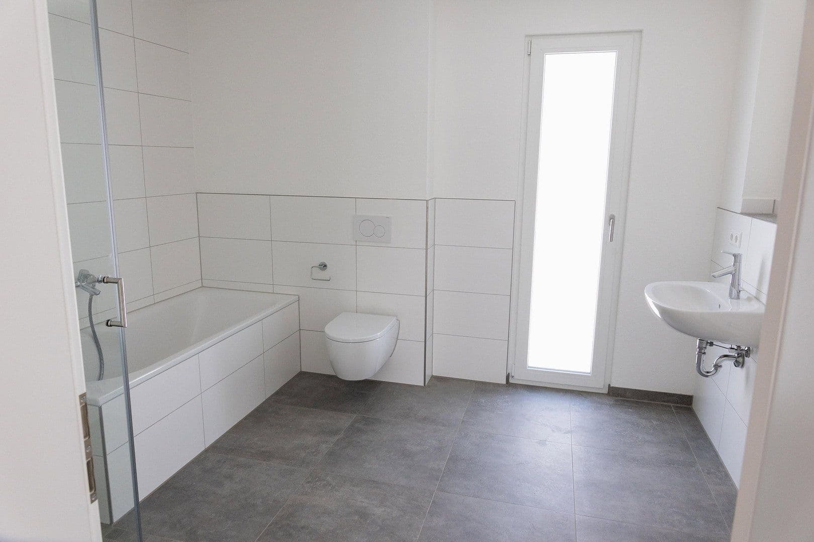 Prenájom bytu 5-izbový 132 m², Uhlandstraße 25, Bodelshausen, Bádensko-Wurttembersko Prenájom bytu 5-izbový 132 m², Uhlandstraße 25, Bodelshausen, Bádensko-Wurttembersko