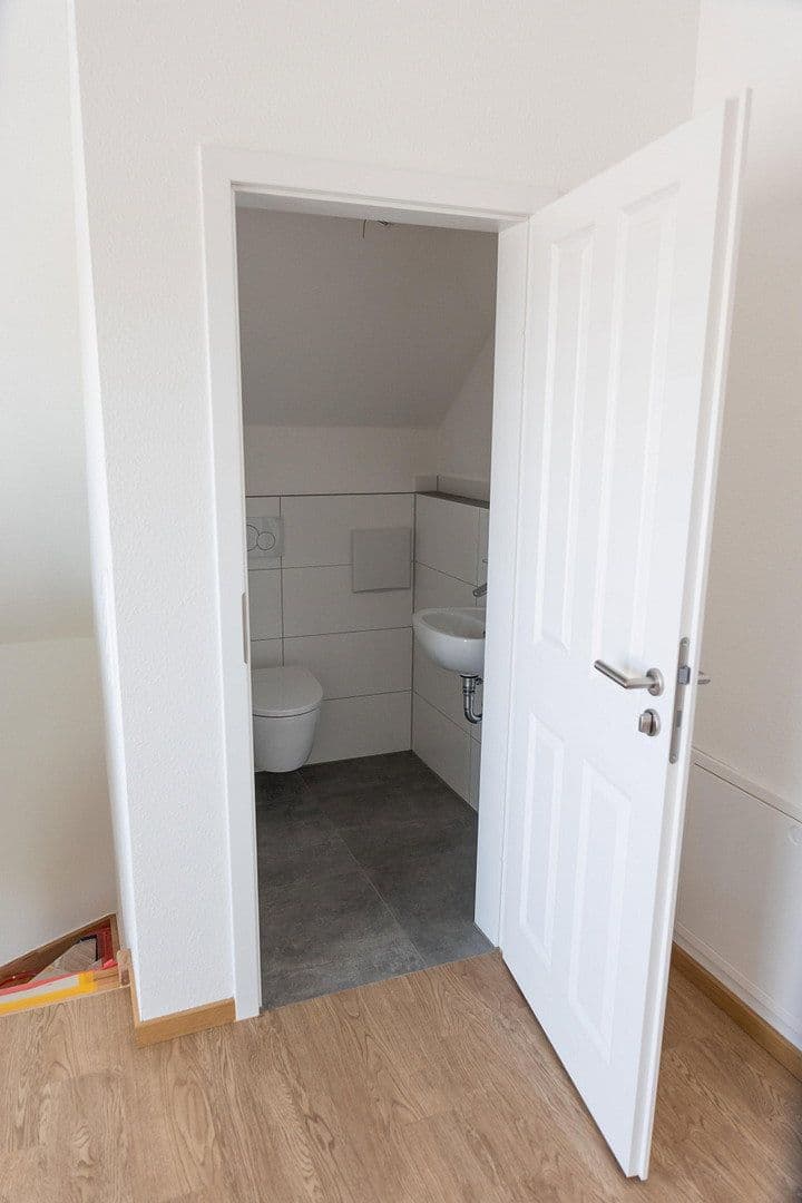 Prenájom bytu 5-izbový 132 m², Uhlandstraße 25, Bodelshausen, Bádensko-Wurttembersko Prenájom bytu 5-izbový 132 m², Uhlandstraße 25, Bodelshausen, Bádensko-Wurttembersko