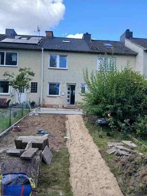 Prenájom domu 100 m², pozemok 240 m², Bahnhofstrasse, Norderstedt, Šlezvicko-Holštajnsko Prenájom domu 100 m², pozemok 240 m², Bahnhofstrasse, Norderstedt, Šlezvicko-Holštajnsko