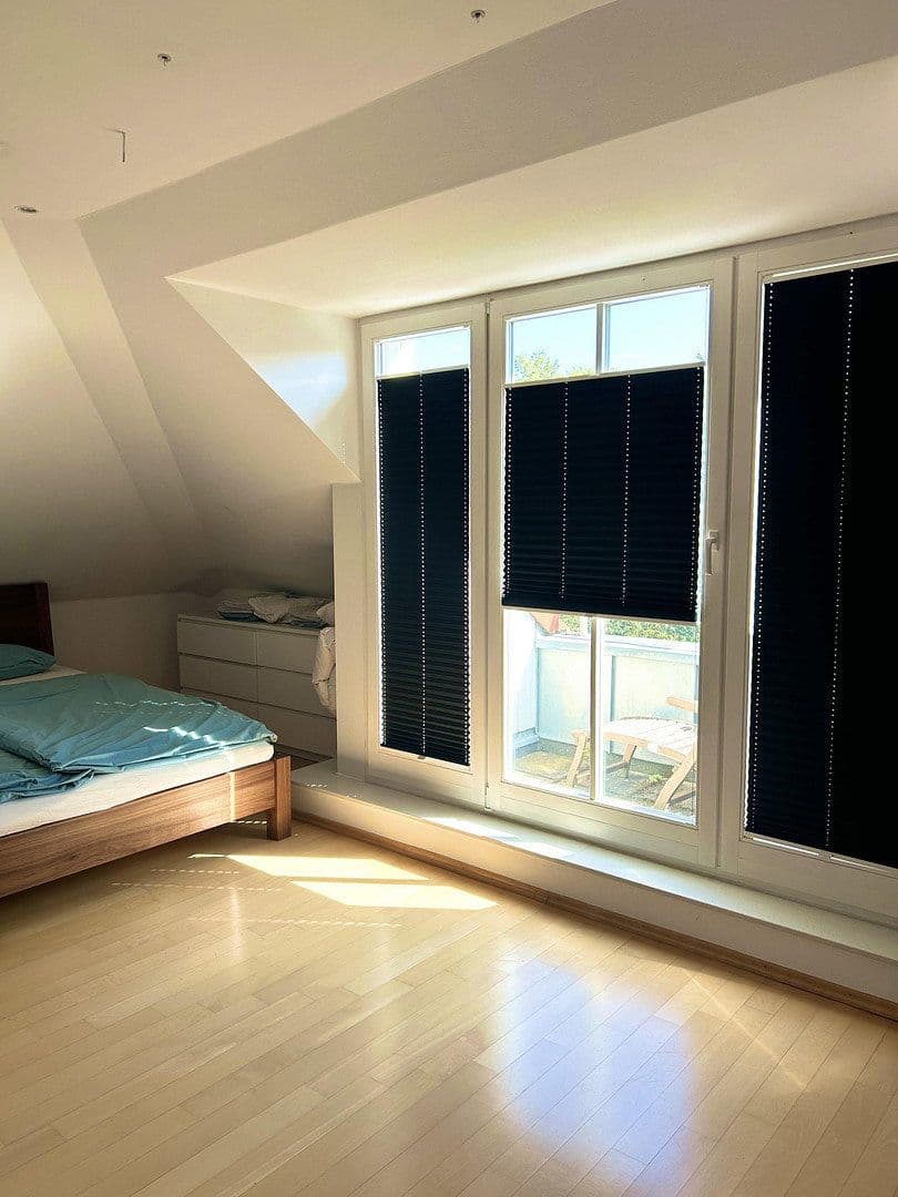 Prenájom bytu 3-izbový 95 m², Oldenburg, Dolné Sasko Prenájom bytu 3-izbový 95 m², Oldenburg, Dolné Sasko