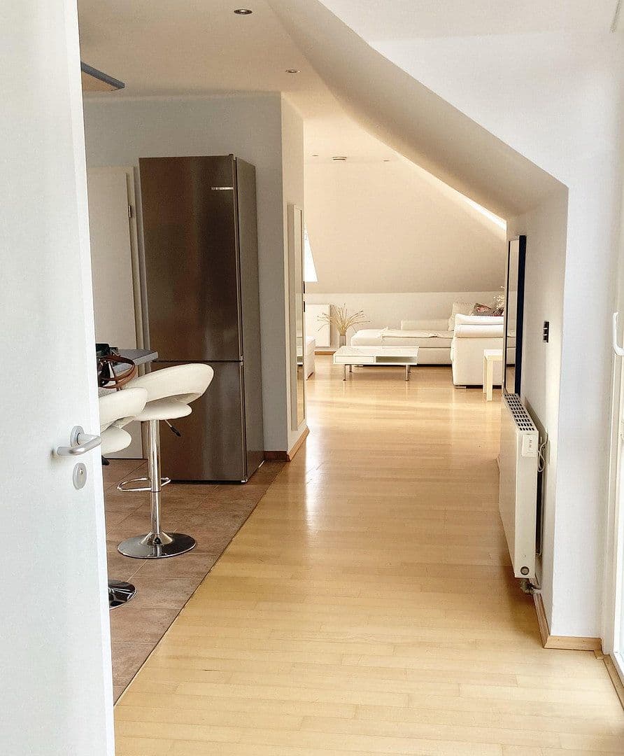 Prenájom bytu 3-izbový 95 m², Oldenburg, Dolné Sasko Prenájom bytu 3-izbový 95 m², Oldenburg, Dolné Sasko