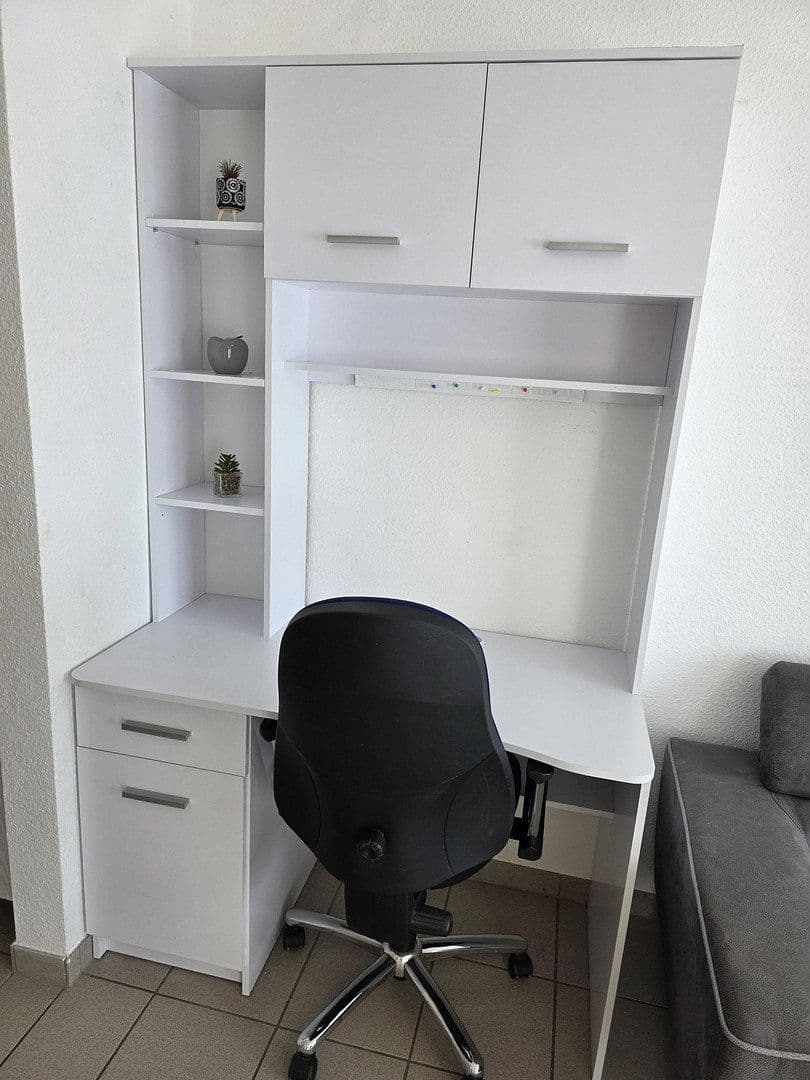Prenájom bytu 1-izbový 40 m², Dellbrücker Steinweg 8a, Köln, Severné Porýnie - Westfálsko Prenájom bytu 1-izbový 40 m², Dellbrücker Steinweg 8a, Köln, Severné Porýnie - Westfálsko