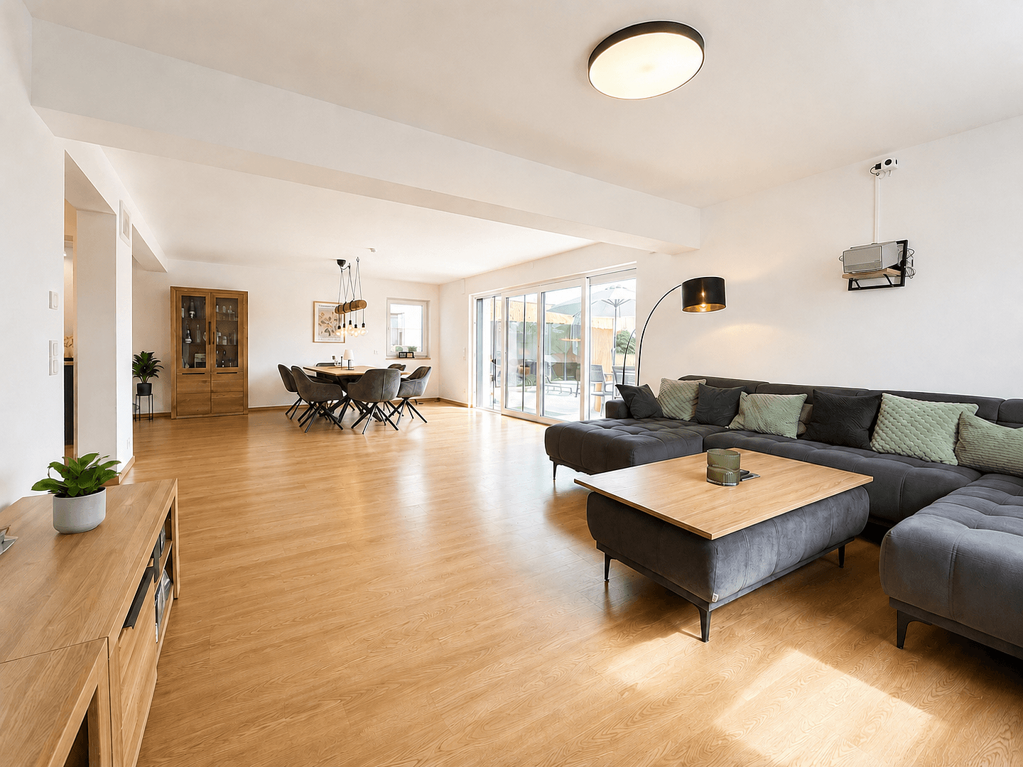 Predaj domu 165 m², pozemok 660 m², Ingolstadt, Bavorsko Predaj domu 165 m², pozemok 660 m², Ingolstadt, Bavorsko