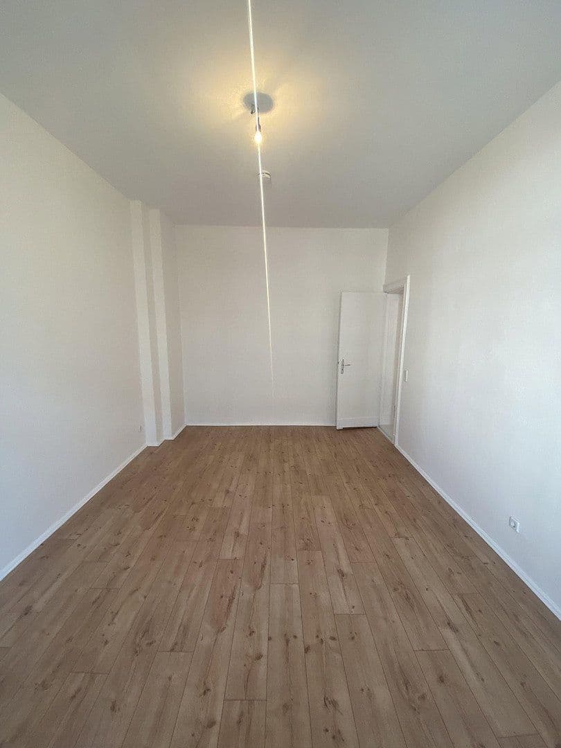 Prenájom bytu 4-izbový 103 m², Magdalenenstraße 21, Berlin, Berlín Prenájom bytu 4-izbový 103 m², Magdalenenstraße 21, Berlin, Berlín