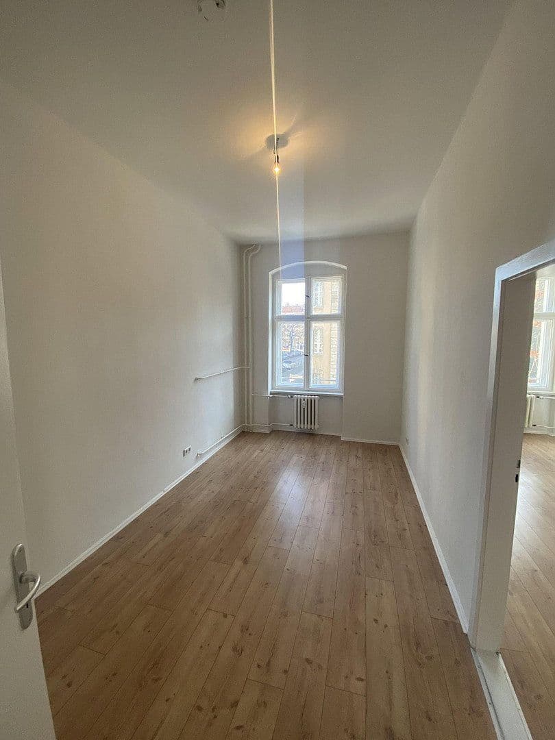 Prenájom bytu 4-izbový 103 m², Magdalenenstraße 21, Berlin, Berlín Prenájom bytu 4-izbový 103 m², Magdalenenstraße 21, Berlin, Berlín