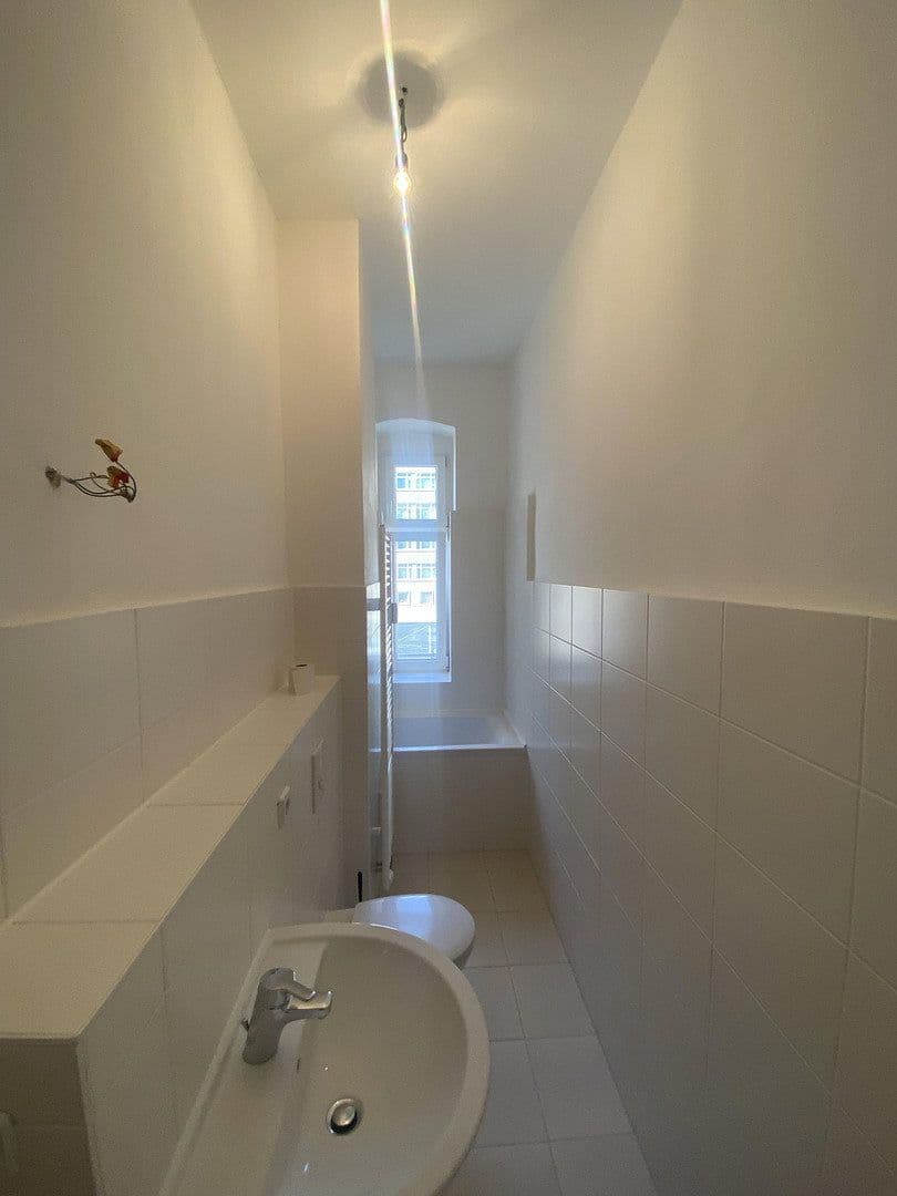 Prenájom bytu 4-izbový 103 m², Magdalenenstraße 21, Berlin, Berlín Prenájom bytu 4-izbový 103 m², Magdalenenstraße 21, Berlin, Berlín