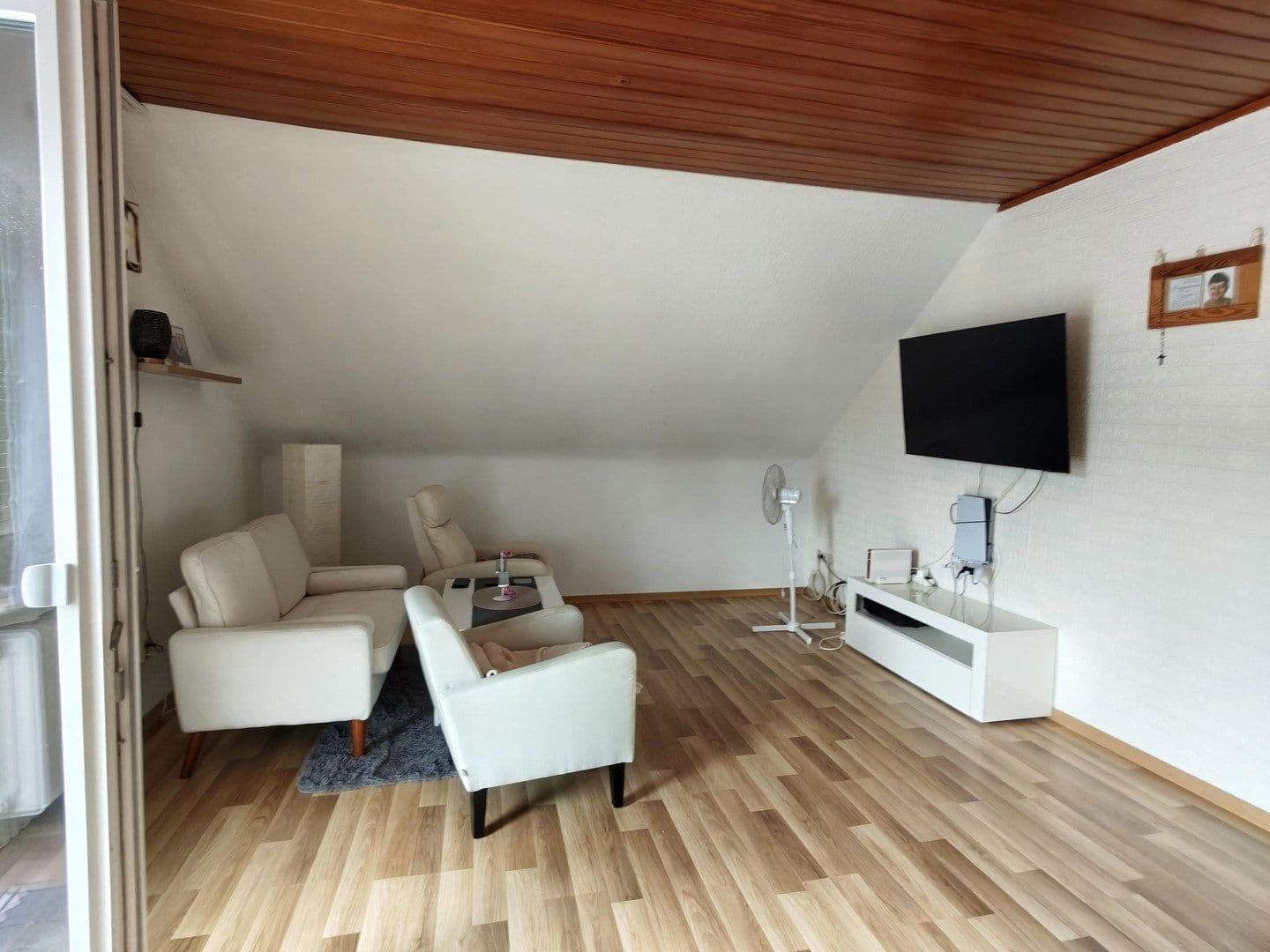 Prenájom bytu 4-izbový 97 m², Gernsbach, Bádensko-Wurttembersko Prenájom bytu 4-izbový 97 m², Gernsbach, Bádensko-Wurttembersko