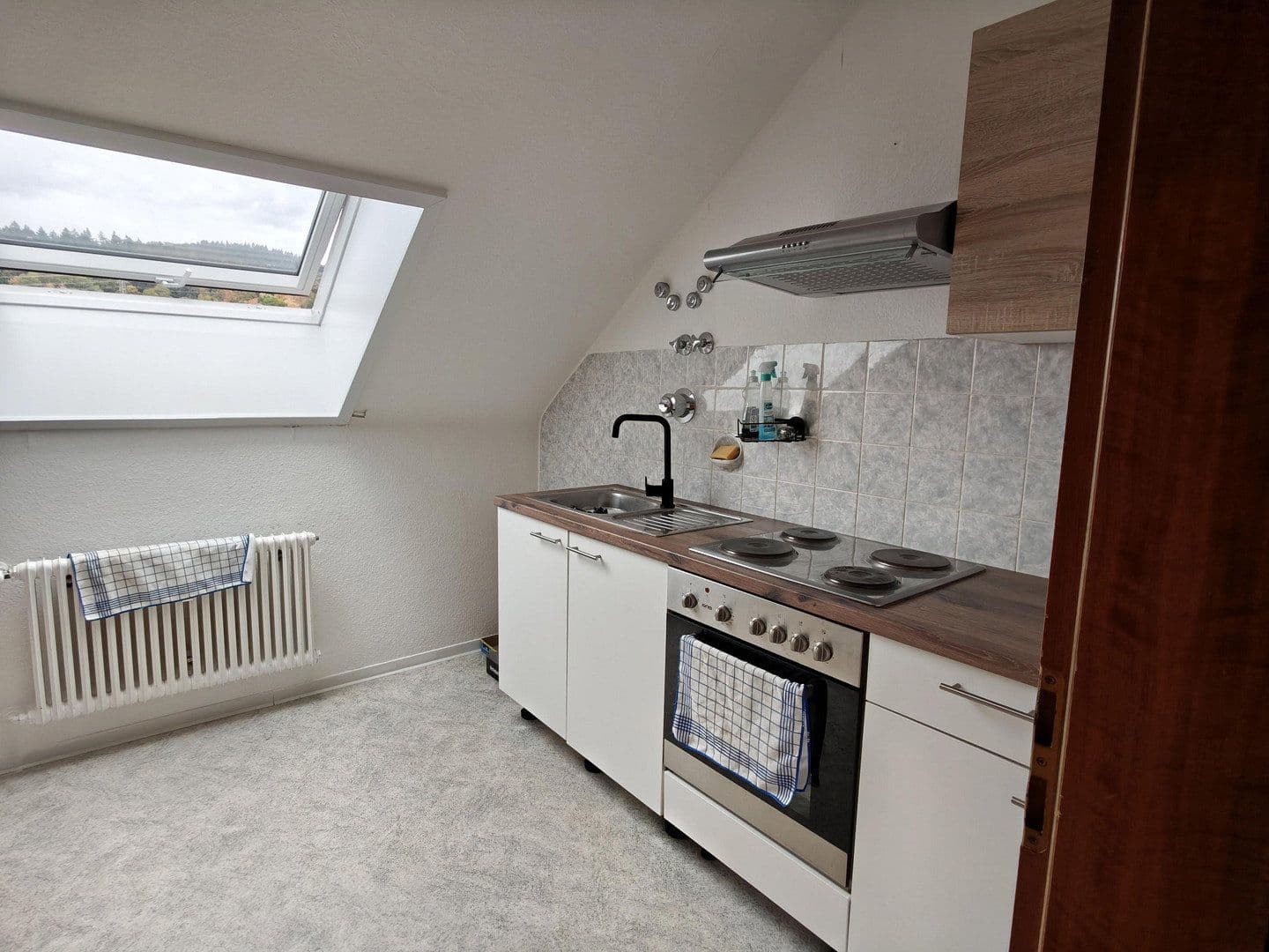 Prenájom bytu 4-izbový 97 m², Gernsbach, Bádensko-Wurttembersko Prenájom bytu 4-izbový 97 m², Gernsbach, Bádensko-Wurttembersko