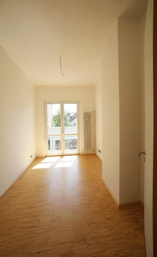 Predaj domu 261 m², pozemok 616 m², Kaiserslautern, Porýnie-Falcko Predaj domu 261 m², pozemok 616 m², Kaiserslautern, Porýnie-Falcko