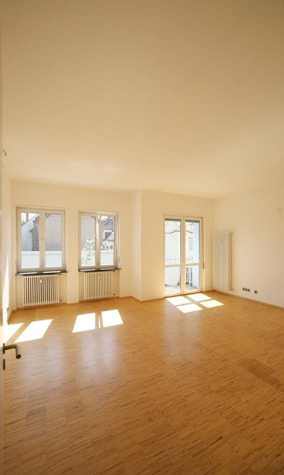 Predaj domu 261 m², pozemok 616 m², Kaiserslautern, Porýnie-Falcko Predaj domu 261 m², pozemok 616 m², Kaiserslautern, Porýnie-Falcko