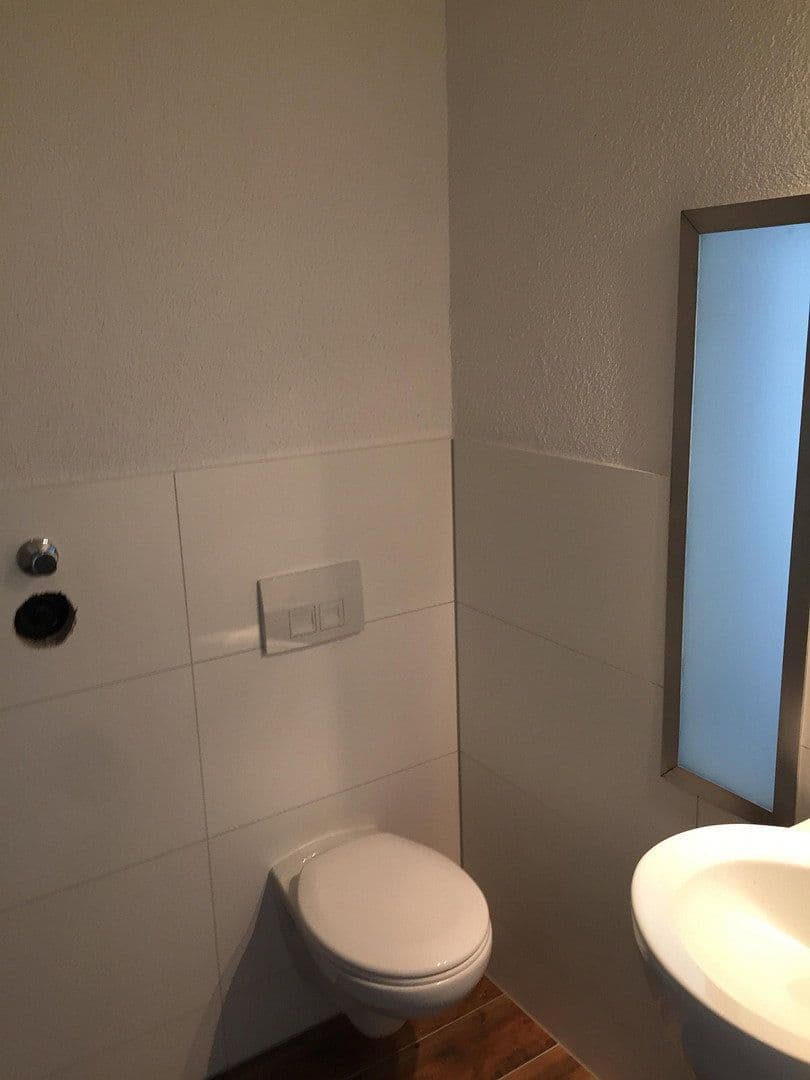 Prenájom bytu 1-izbový 46 m², Mainz, Porýnie-Falcko Prenájom bytu 1-izbový 46 m², Mainz, Porýnie-Falcko