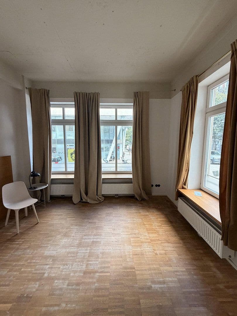 Prenájom kancelárie 118 m², Sternstrasse 97 / Ecke Kampstrasse, Hamburg, Hamburg Prenájom kancelárie 118 m², Sternstrasse 97 / Ecke Kampstrasse, Hamburg, Hamburg