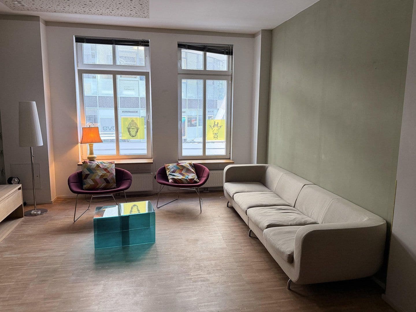 Prenájom kancelárie 118 m², Sternstrasse 97 / Ecke Kampstrasse, Hamburg, Hamburg Prenájom kancelárie 118 m², Sternstrasse 97 / Ecke Kampstrasse, Hamburg, Hamburg