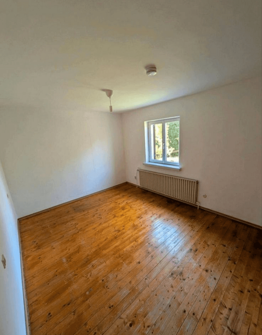 Prenájom domu 135 m², pozemok 1.000 m², Oberschweinbach, Bavorsko Prenájom domu 135 m², pozemok 1.000 m², Oberschweinbach, Bavorsko
