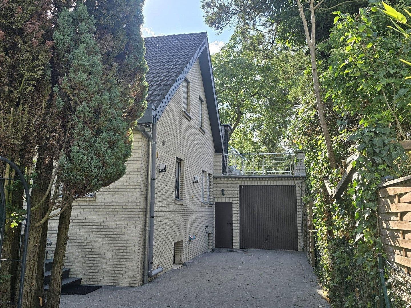 Predaj domu 322 m², pozemok 600 m², Berlin, Berlín Predaj domu 322 m², pozemok 600 m², Berlin, Berlín