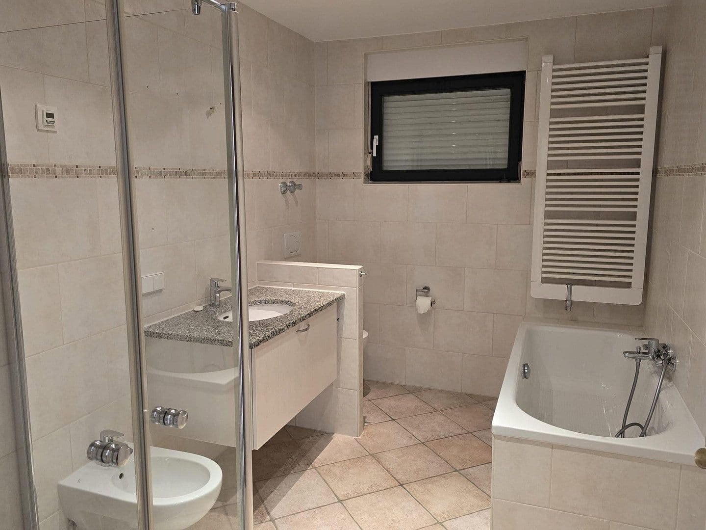 Predaj domu 322 m², pozemok 600 m², Berlin, Berlín Predaj domu 322 m², pozemok 600 m², Berlin, Berlín