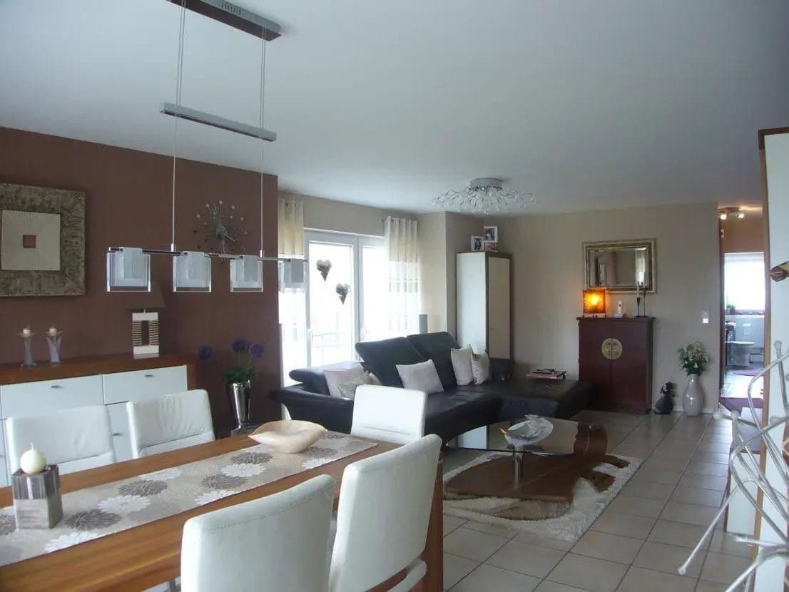 Prenájom bytu 3-izbový 73 m², Holzweg 76, Dinslaken, Severné Porýnie - Westfálsko Prenájom bytu 3-izbový 73 m², Holzweg 76, Dinslaken, Severné Porýnie - Westfálsko