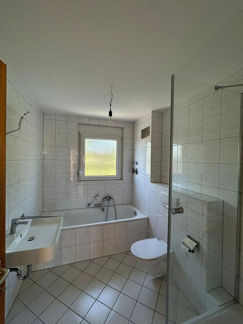 Prenájom bytu 3-izbový 85 m², Helga-Barth-Straße 7, Bretten, Bádensko-Wurttembersko Prenájom bytu 3-izbový 85 m², Helga-Barth-Straße 7, Bretten, Bádensko-Wurttembersko