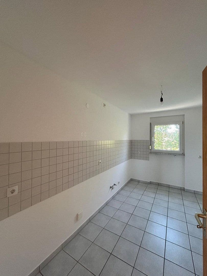 Prenájom bytu 3-izbový 85 m², Helga-Barth-Straße 7, Bretten, Bádensko-Wurttembersko Prenájom bytu 3-izbový 85 m², Helga-Barth-Straße 7, Bretten, Bádensko-Wurttembersko