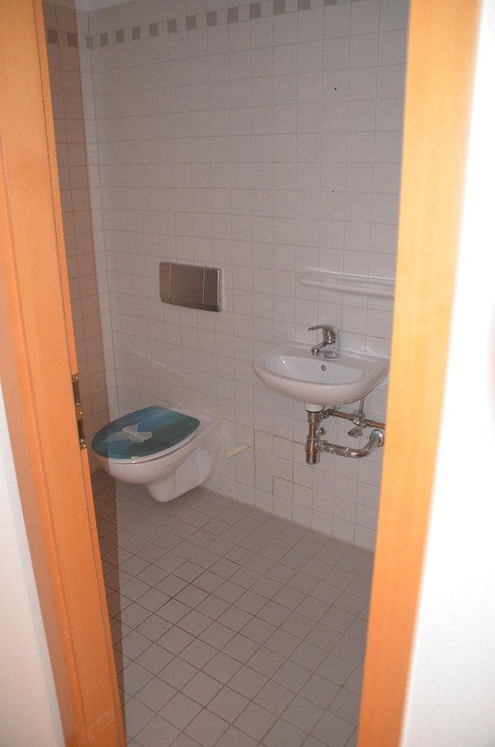 Prenájom bytu 2-izbový 63 m², Ammertalweg 3, Erfurt, Durínsko Prenájom bytu 2-izbový 63 m², Ammertalweg 3, Erfurt, Durínsko