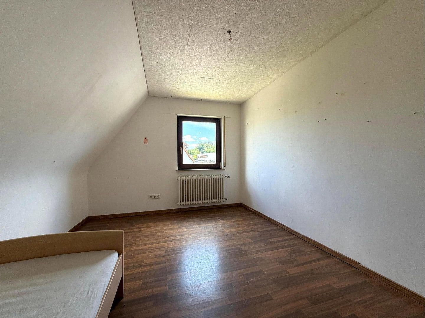 Predaj domu 205 m², pozemok 628 m², Erlenweg 1, Feucht, Bavorsko Predaj domu 205 m², pozemok 628 m², Erlenweg 1, Feucht, Bavorsko
