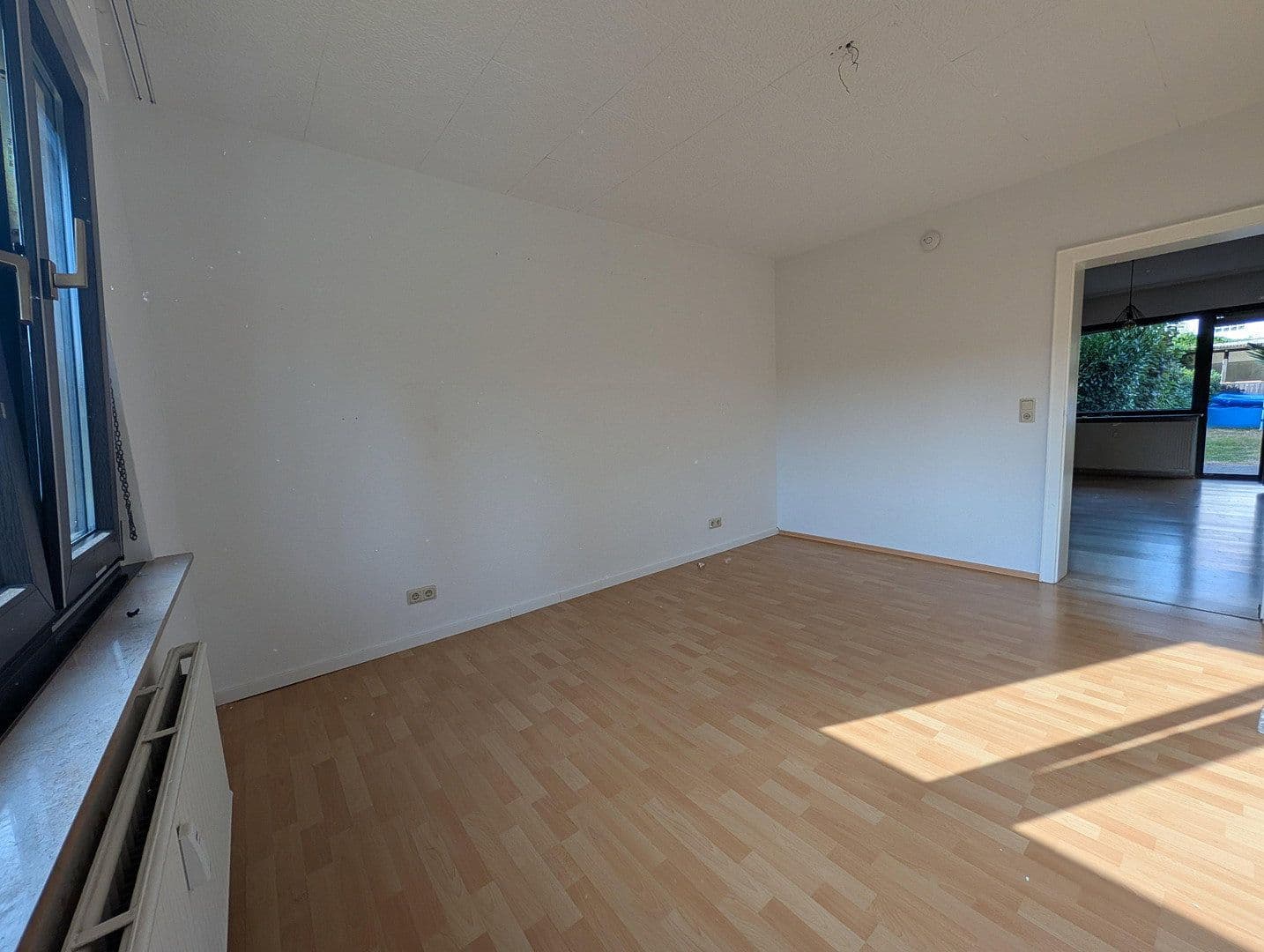 Prenájom bytu 3-izbový 78 m², Richard-Wagner-Str. 54, Saarbrücken, Sársko Prenájom bytu 3-izbový 78 m², Richard-Wagner-Str. 54, Saarbrücken, Sársko