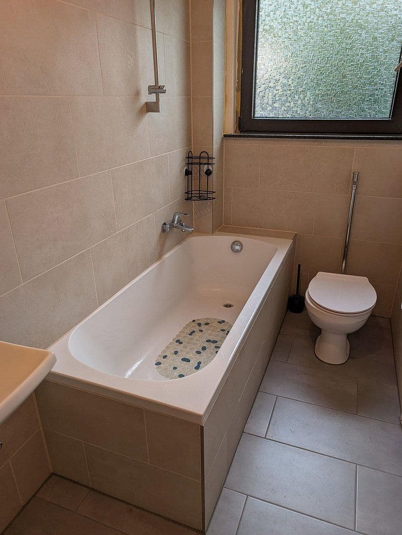 Prenájom bytu 3-izbový 78 m², Richard-Wagner-Str. 54, Saarbrücken, Sársko Prenájom bytu 3-izbový 78 m², Richard-Wagner-Str. 54, Saarbrücken, Sársko