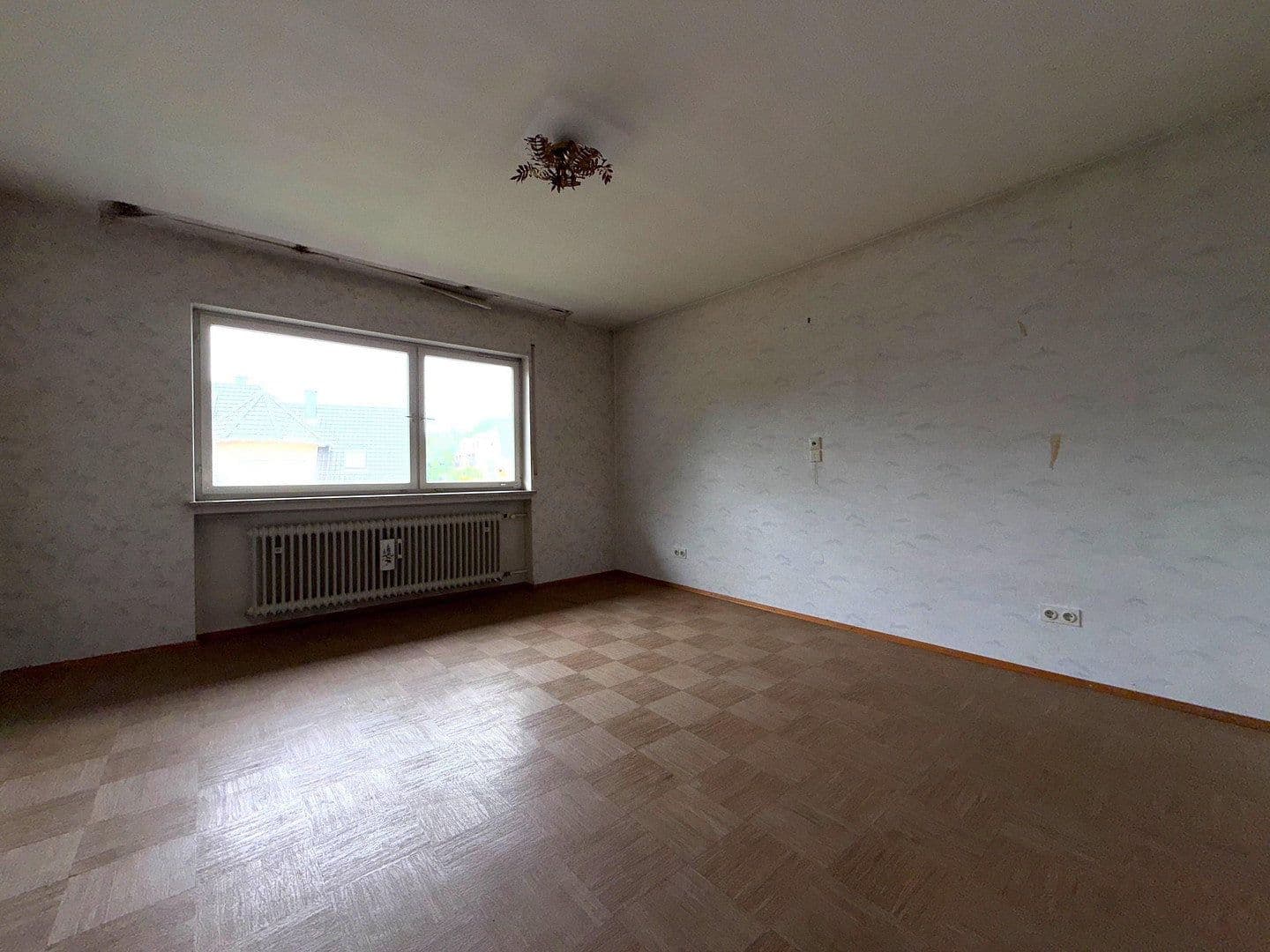 Predaj domu 205 m², pozemok 489 m², Untere Mühlstr. 57, Mühlhausen, Bádensko-Wurttembersko Predaj domu 205 m², pozemok 489 m², Untere Mühlstr. 57, Mühlhausen, Bádensko-Wurttembersko