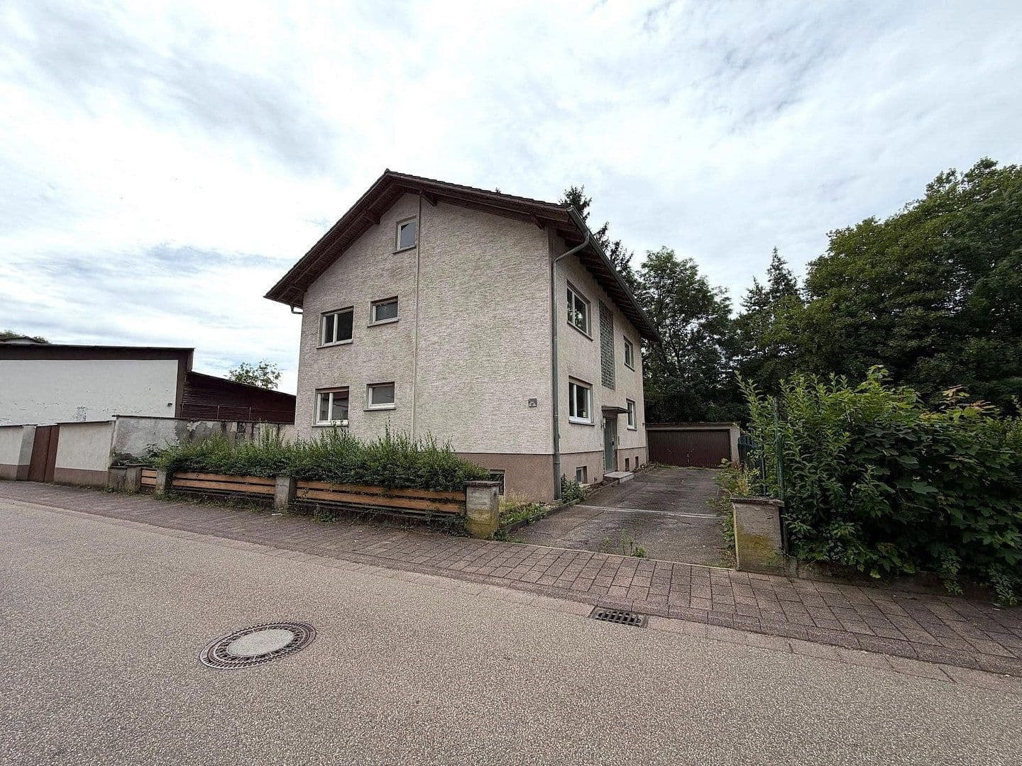 Predaj domu 205 m², pozemok 489 m², Untere Mühlstr. 57, Mühlhausen, Bádensko-Wurttembersko Predaj domu 205 m², pozemok 489 m², Untere Mühlstr. 57, Mühlhausen, Bádensko-Wurttembersko