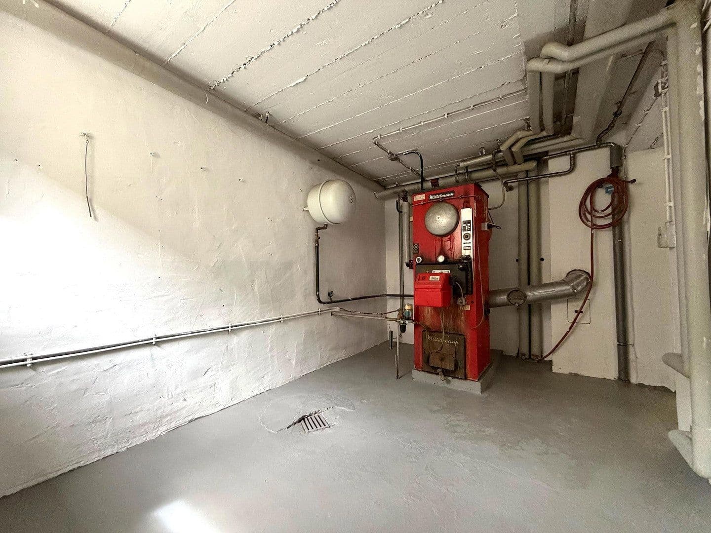 Predaj domu 205 m², pozemok 489 m², Untere Mühlstr. 57, Mühlhausen, Bádensko-Wurttembersko Predaj domu 205 m², pozemok 489 m², Untere Mühlstr. 57, Mühlhausen, Bádensko-Wurttembersko