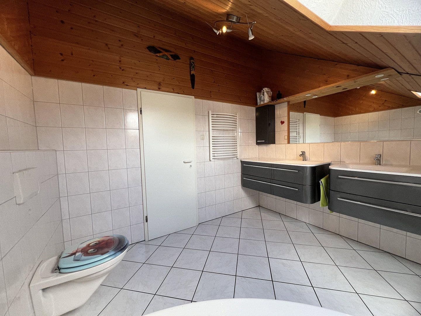 Predaj bytu 4-izbový 111 m², Obertshausen, Hesensko Predaj bytu 4-izbový 111 m², Obertshausen, Hesensko