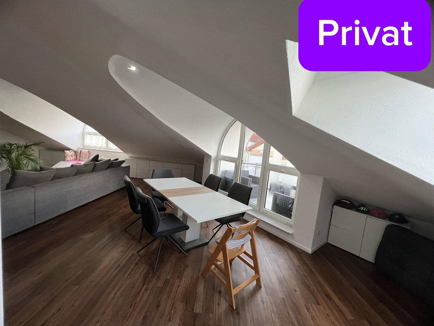 Predaj bytu 4-izbový 111 m², Obertshausen, Hesensko Predaj bytu 4-izbový 111 m², Obertshausen, Hesensko