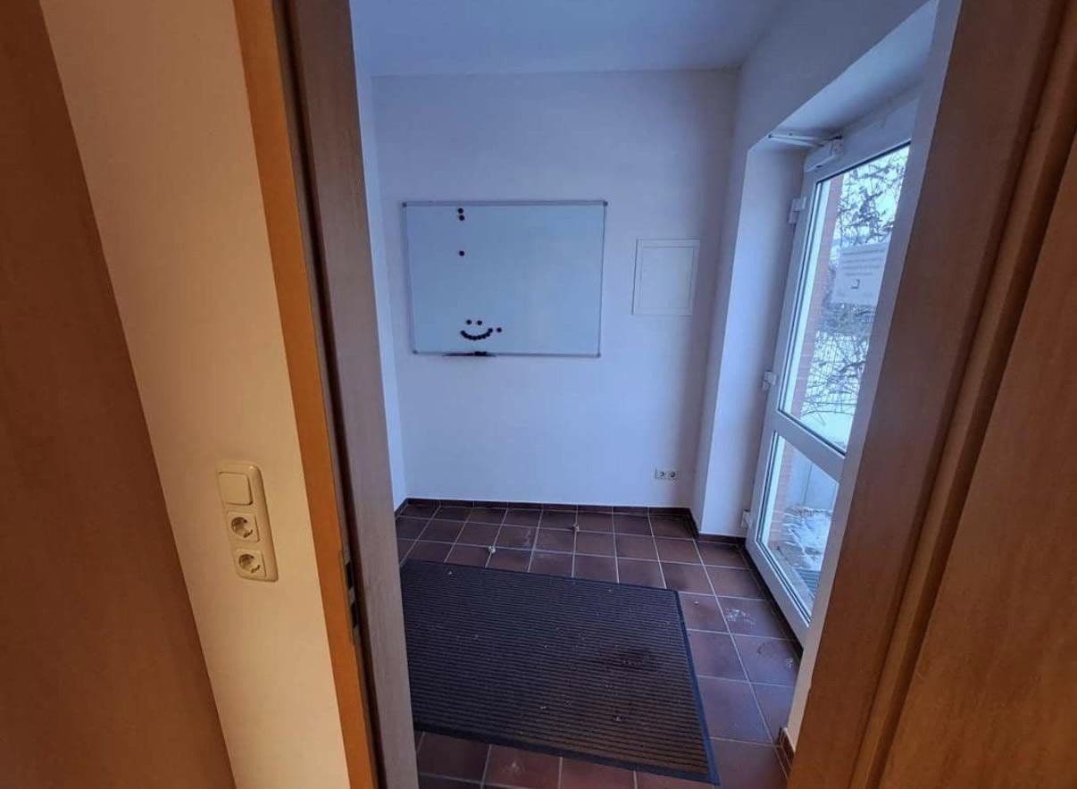 Prenájom kancelárie 89 m², Büchen, Šlezvicko-Holštajnsko Prenájom kancelárie 89 m², Büchen, Šlezvicko-Holštajnsko